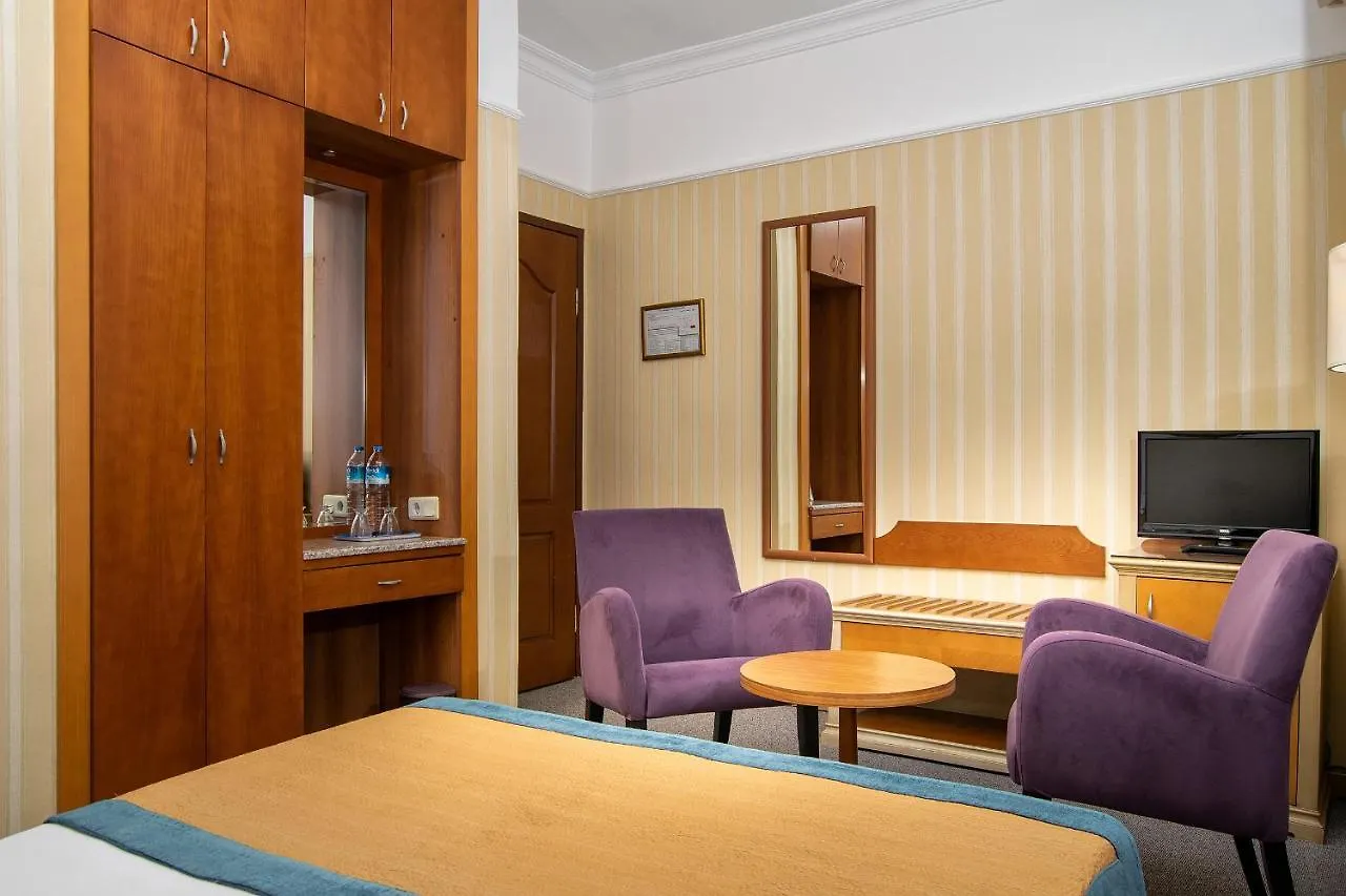Palm Hotel Кушадасы 4*,